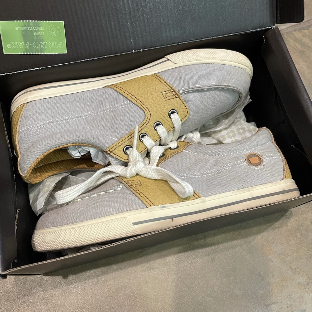 Florsheim Kids shoes size 4